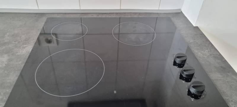 Société de nettoyage pour l'entretien des électo-ménager d'une cuisine pour particulier Marseille les Bouches du Rhône et communes voisines