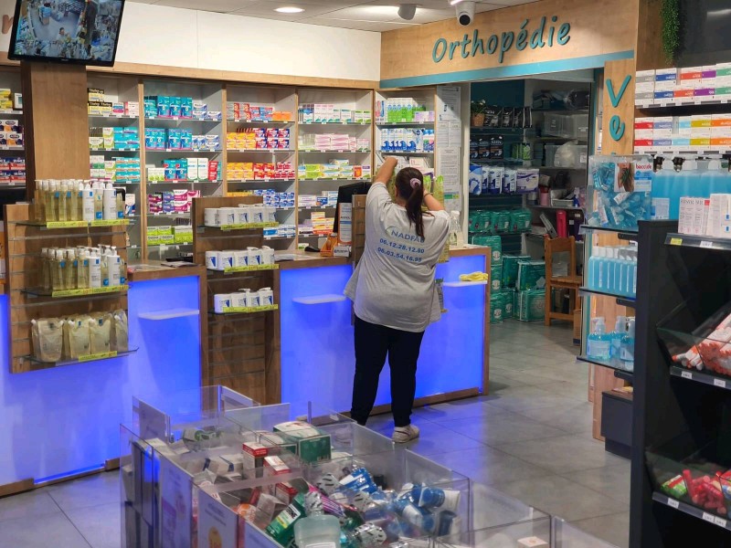 ENTREPRISE DE NETTOYAGE POUR PHARMACIE AUX PENNES MIRABEAU